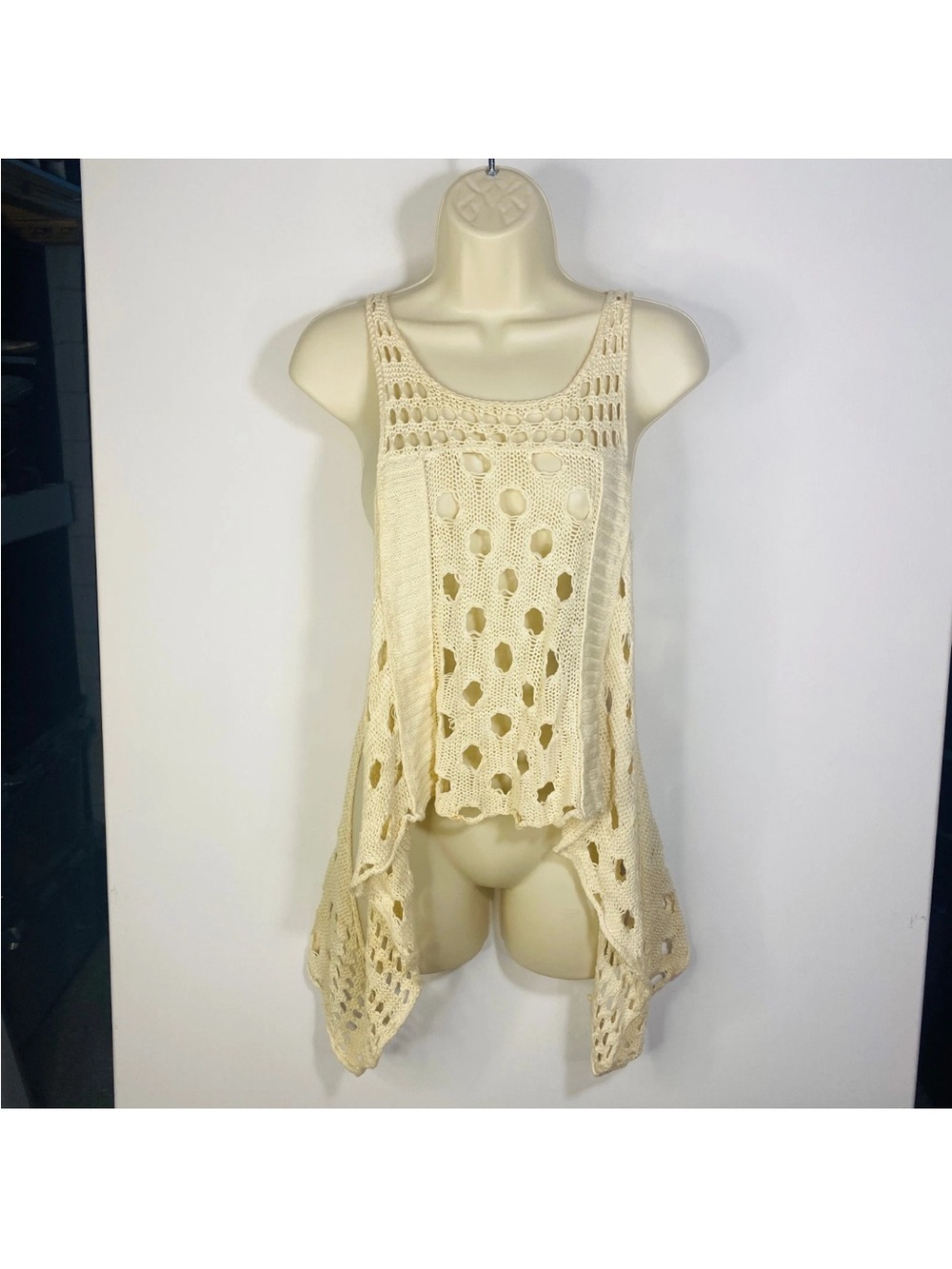 Chelsea & Violet Linen Crochet Tank Top Ivory Boho Hippie Festival medium